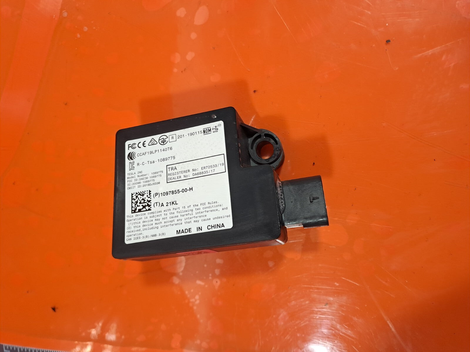 ✅2018-2025 TESLA MODEL 3 REAR BUMPER BODY CONTROL MODULE 1097855-00-H + WARRANTY - Image 1