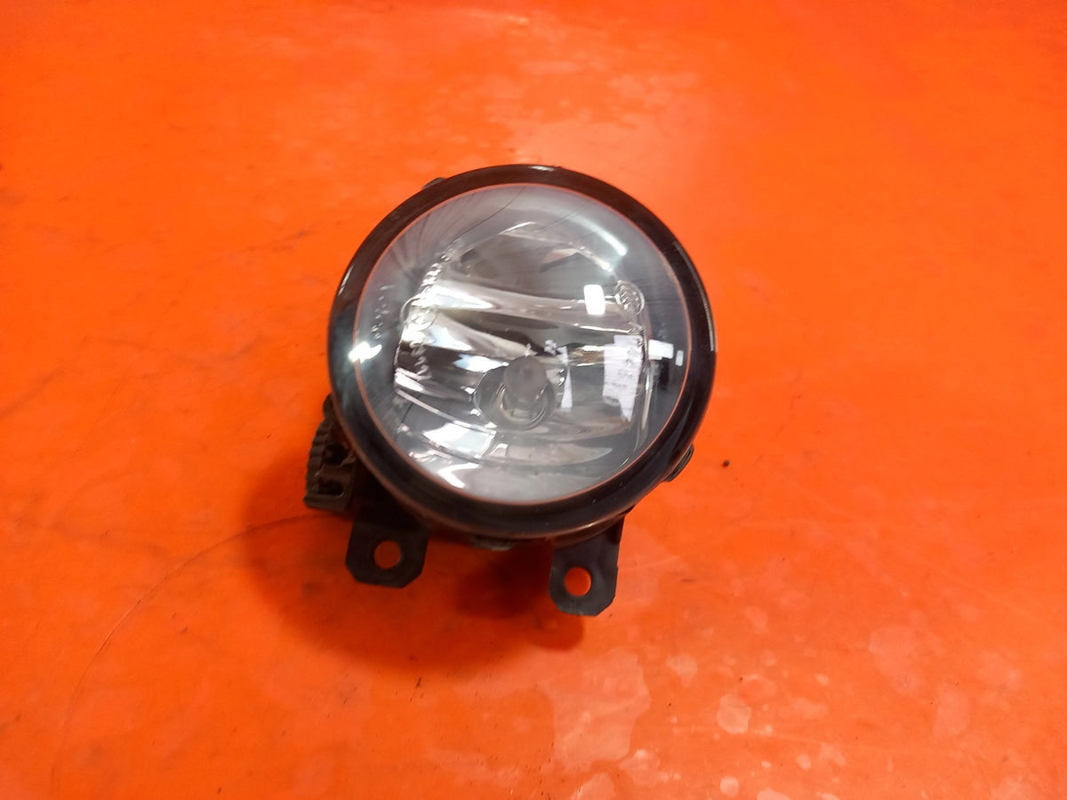 2021 Citroen Berlingo K9 Front Fog Light Fits Left or Right 9837817180 A415 - Image 5