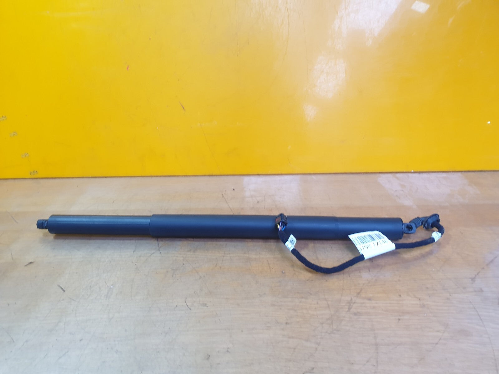 ✅AUDI Q3 S LINE 1.5 PETROL 2020 REAR ELECTRIC TAILGATE STRUT 83A827851B Warranty - Image 2