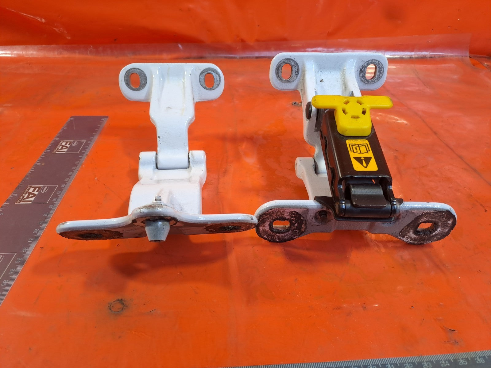 ✅Ford Transit Courier 1.5 Diesel 2024 Rear Right Door Hinges R2X6V42982BA A356 - Image 8