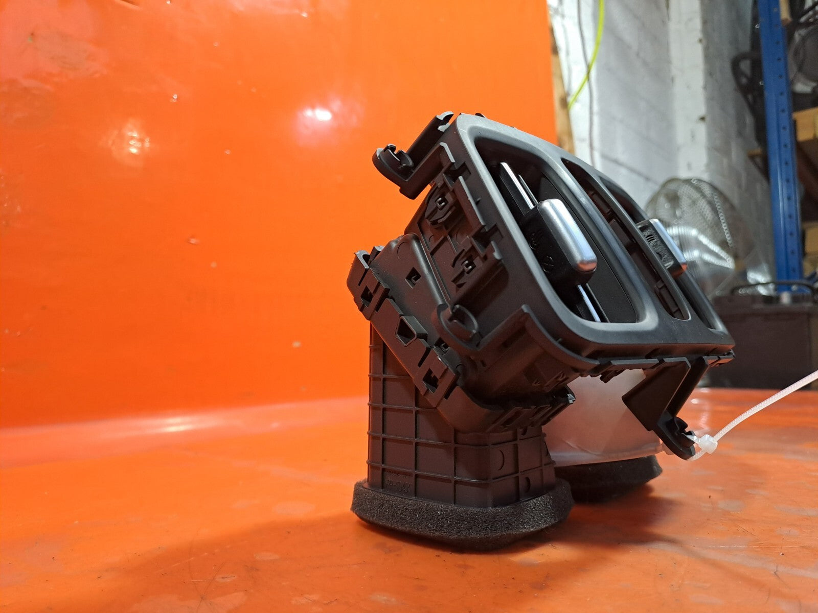 ✅HYUNDAI TUCSON MK4 1.6 PETROL 2023 AIR VENT REAR CONSOLE 97040-N7000 Warranty - Image 3