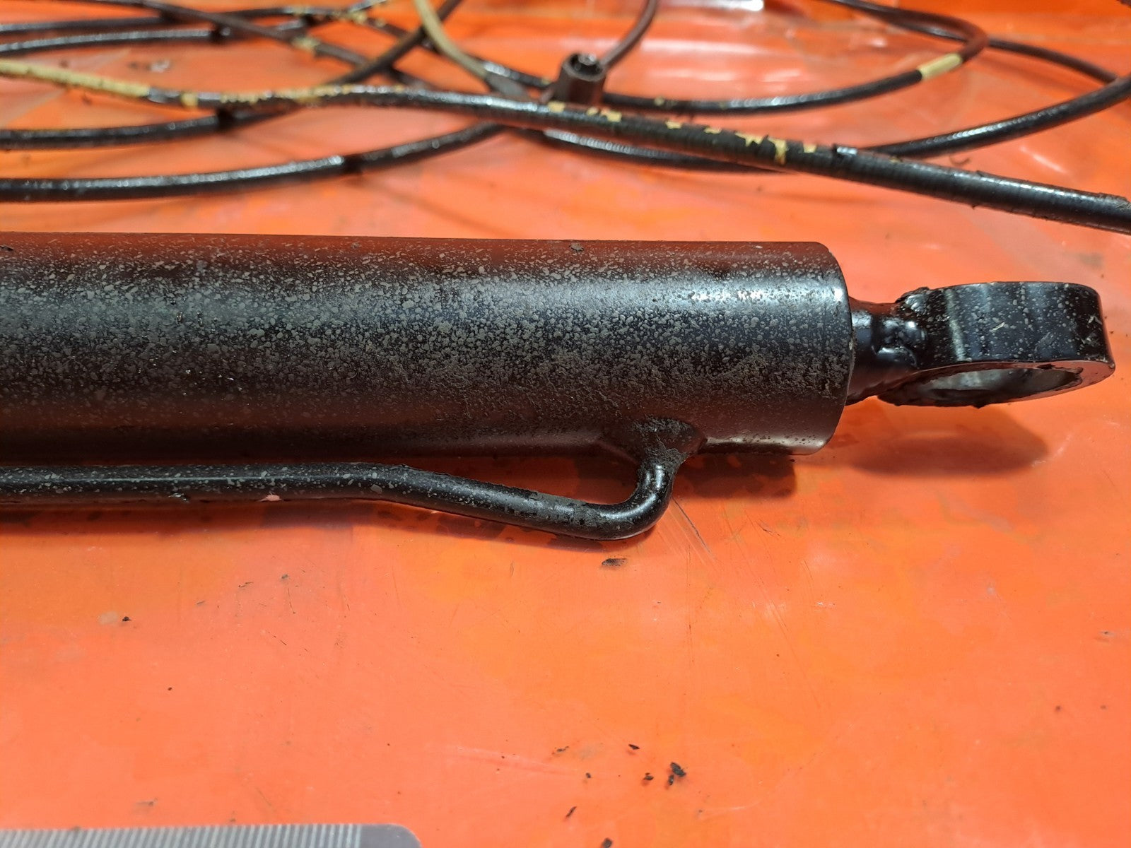 ✅2003 VOLVO FL CABIN TILT LIFT RAISING CYLINDER W/ PIPES 20922303 +WARRANTY A324 - Image 6