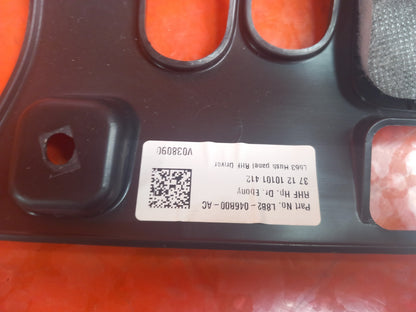 2025 Land Rover Defender L663 Dashboard Lower Trim Cover L8B2-046B00-AC A396 - Image 7