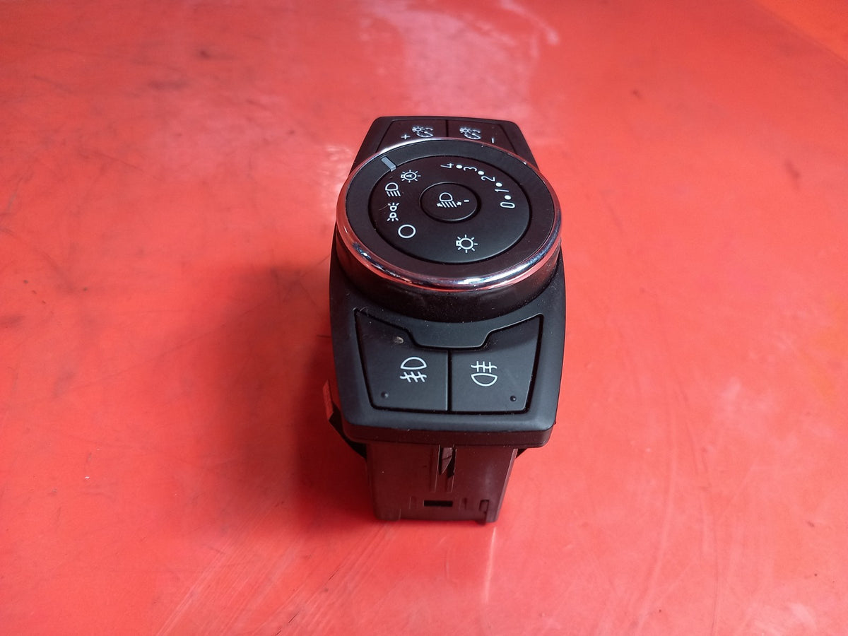 ebay-src:https://i.ebayimg.com/00/s/mtiwmfgxnjaw/z/x40aaesws7zqgwgx/$_57.jpg
