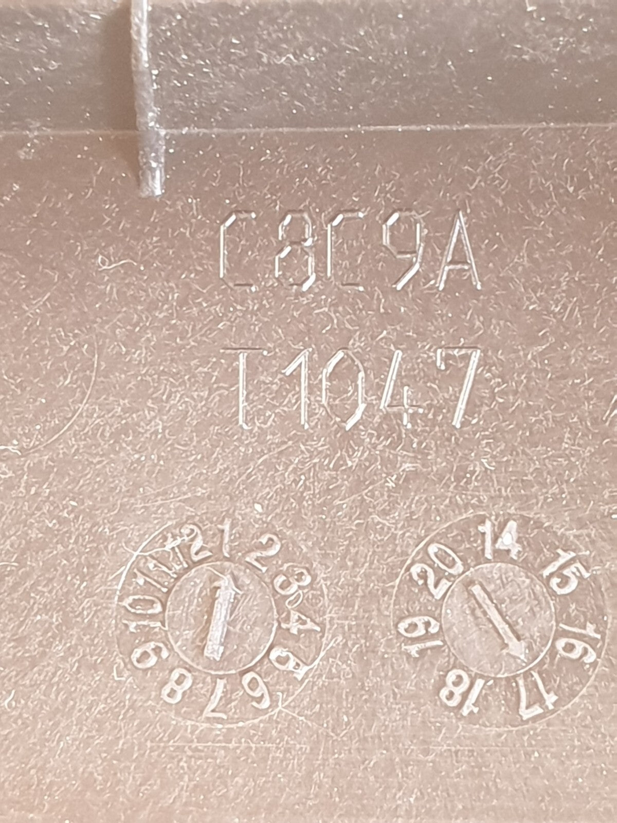 ✅Jaguar F-Pace 3.0 Petrol 2017 Rear Left Door Window Vertical Cover Trim - Image 7