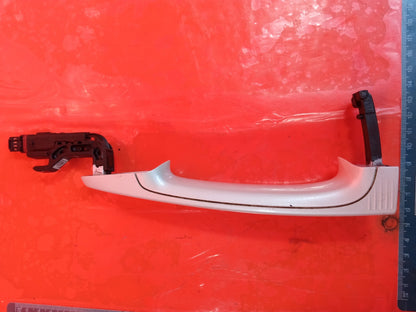 ✅BMW 420D F33 2.0 Diesel 2016 Front Left Door Exterior Handle White 7329365 A368 - Image 3