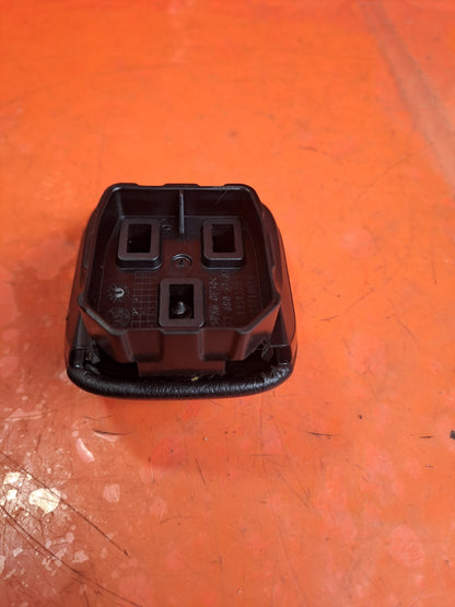 ✅MERCEDES CLA 180 AMG LINE 1.3 PETROL 2021 CENTRE CONSOLE HAND REST A1776805202 - Image 9