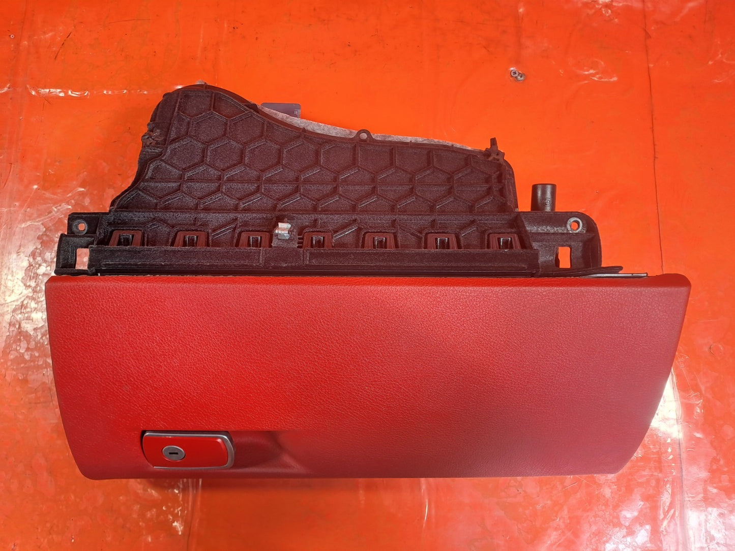 ✅2015 BMW 4 SERIES F33 M SPORT GLOVE BOX STORAGE COMPARTMENT 9227250 A367 - Image 7