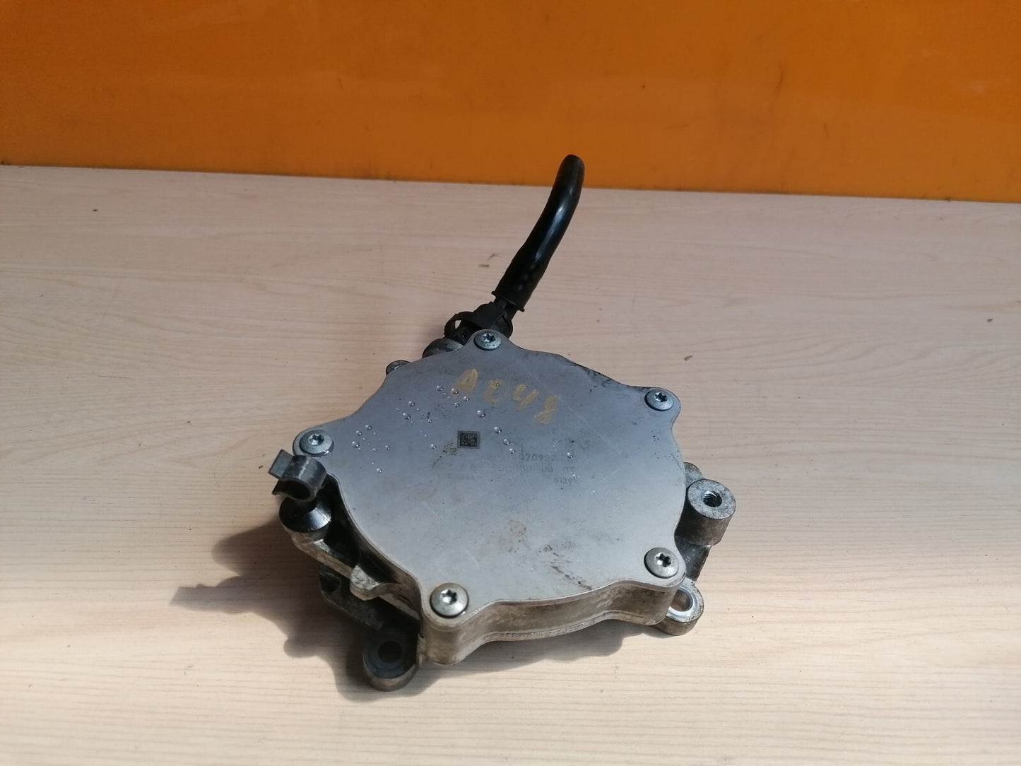 MERCEDES C200 W205 AMG 2.0 PETROL 2015 VACUUM PUMP A2701800901 - Image 10