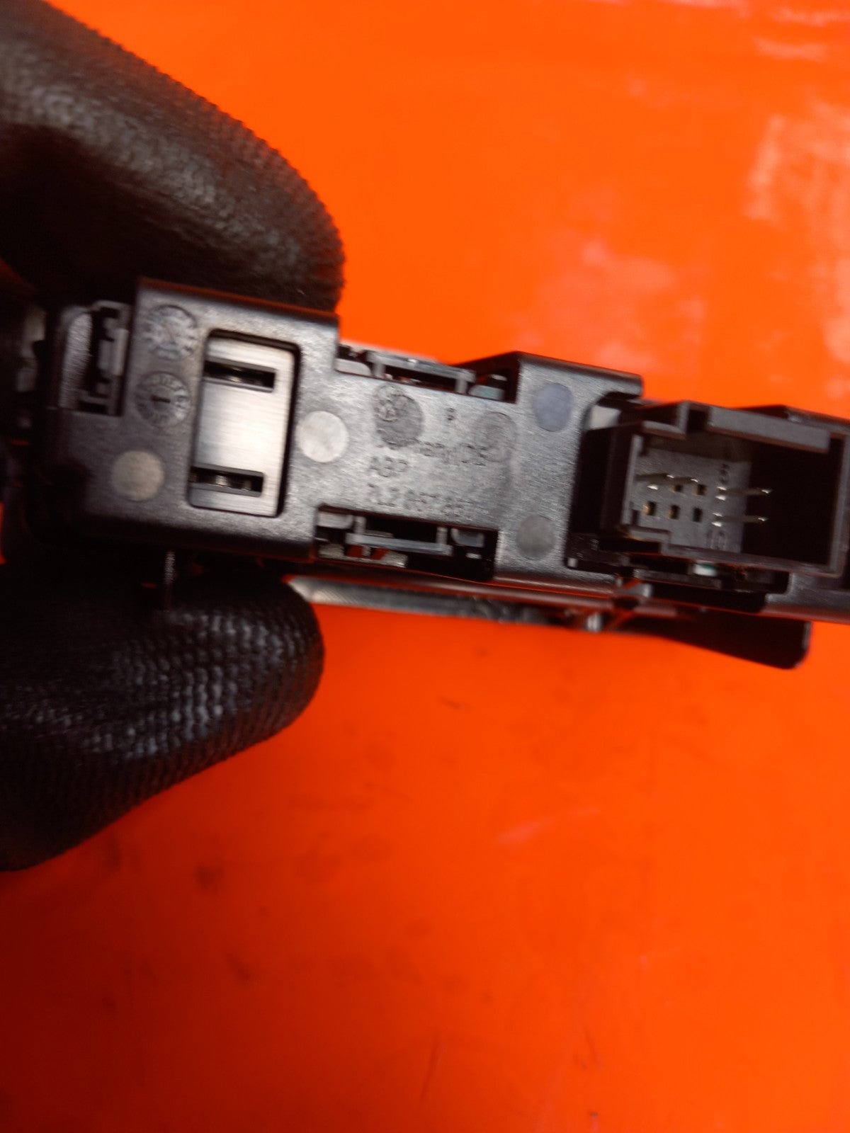 VW Transporter T30 2.0 Diesel 2021 Traction Control Switch 7L2857857 A410 - Image 8