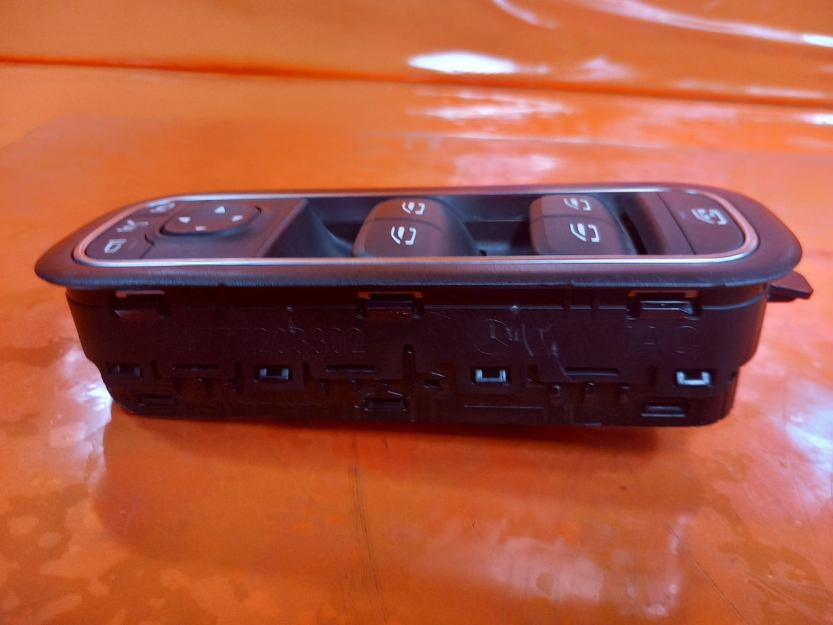 ebay-src:https://i.ebayimg.com/00/s/mtiwmfgxnjaw/z/o1yaaeswk71qdz2s/$_57.jpg