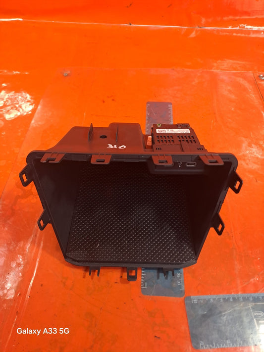 ✅2024 VW POLO LIFE USB DOUBLE PORT SOCKET UNIT 2G6035700 + WARRANTY A310 - Image 1