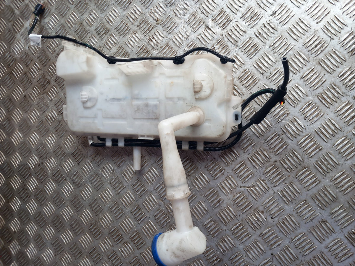 ebay-src:https://i.ebayimg.com/00/s/mtiwmfgxnjaw/z/xruaaeswlspqvb39/$_57.jpg