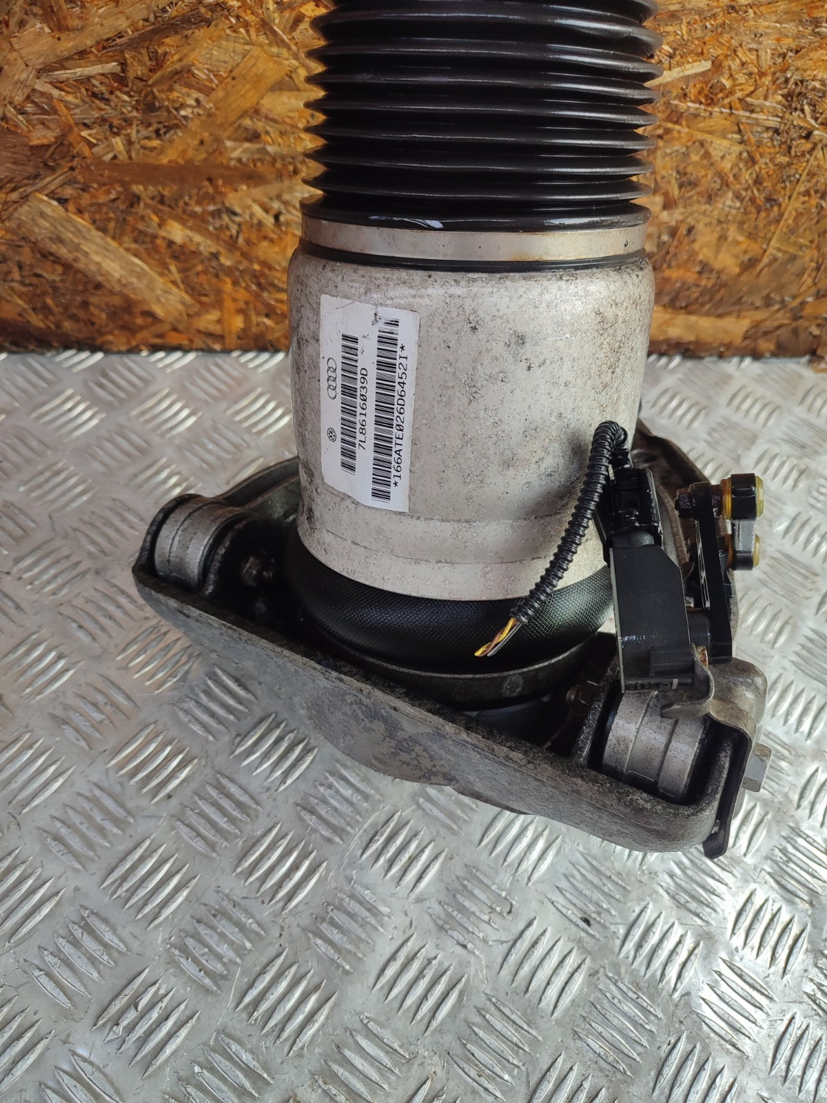 ✅2009 AUDI Q7 4L 3.0 DIESEL SHOCK ABSORBER FRONT LEFT 7L8616039D + WARRANTY A300 - Image 11