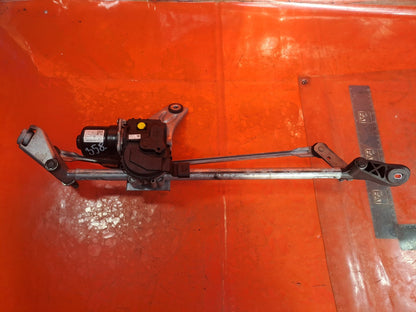 ✅2021 MERCEDES CLA C118 AMG LINE FRONT WIPER MOTOR & LINKAGE A1778205001 A358 - Image 3