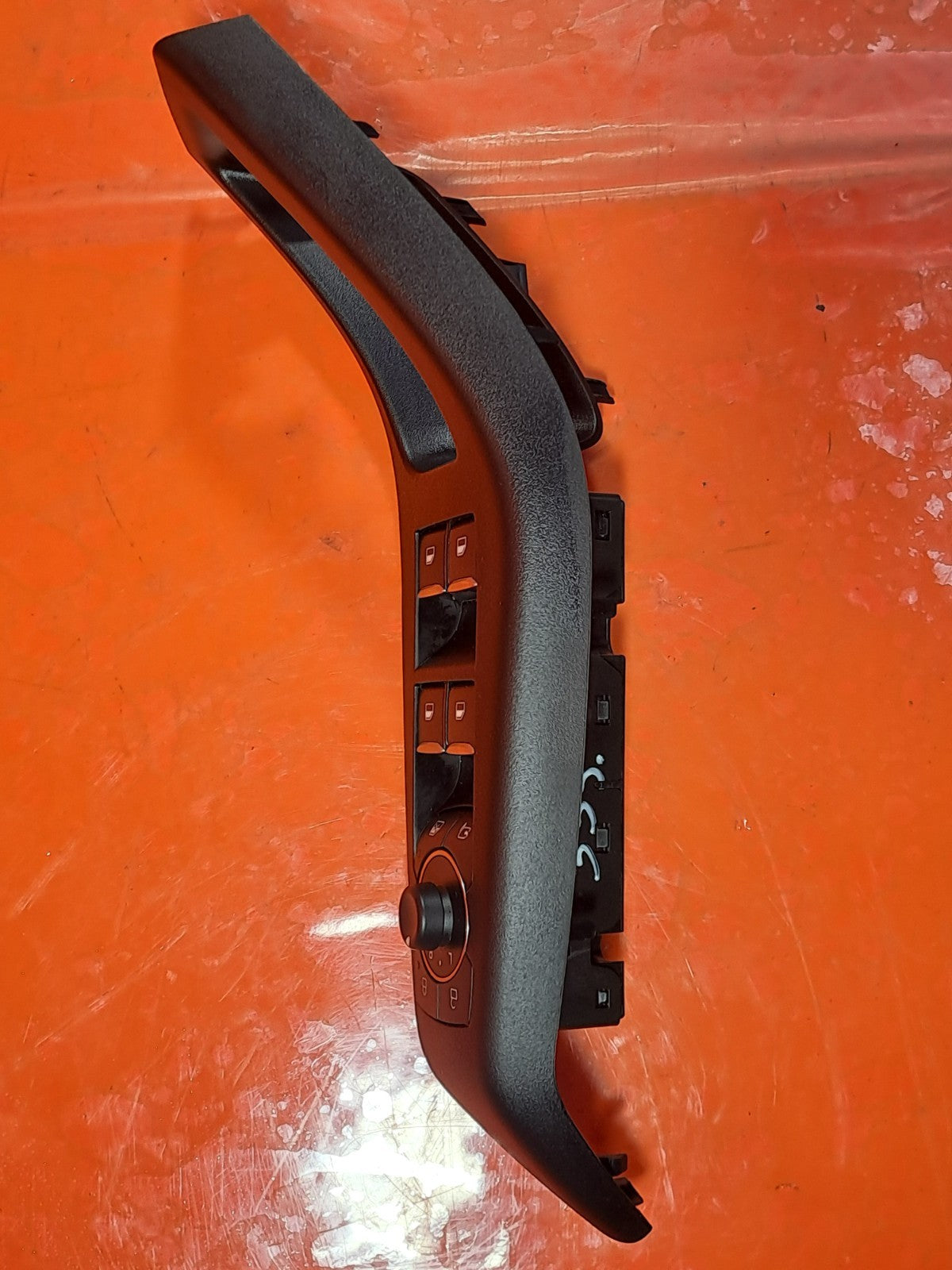 ebay-src:https://i.ebayimg.com/00/s/mtywmfgxmjaw/z/sseaaeswu59pbnkk/$_57.jpg