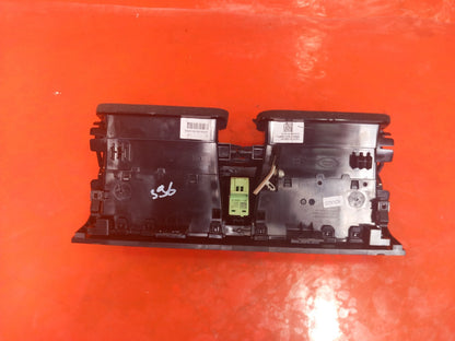 2025 Land Rover Defender L663 Dashboard Air Vents N8B2-01820-AB Warranty A396 - Image 3