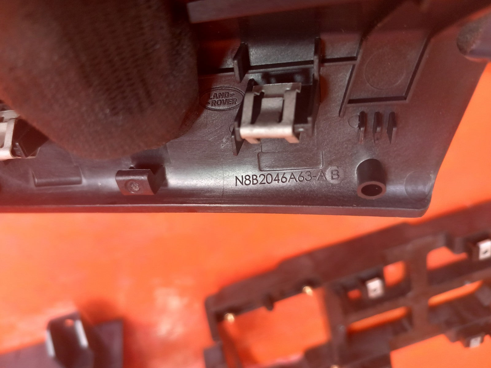 Land Rover Defender L663 3.0 Diesel 2025 Dashboard Trims N8B2047A04AAW Warranty - Image 12