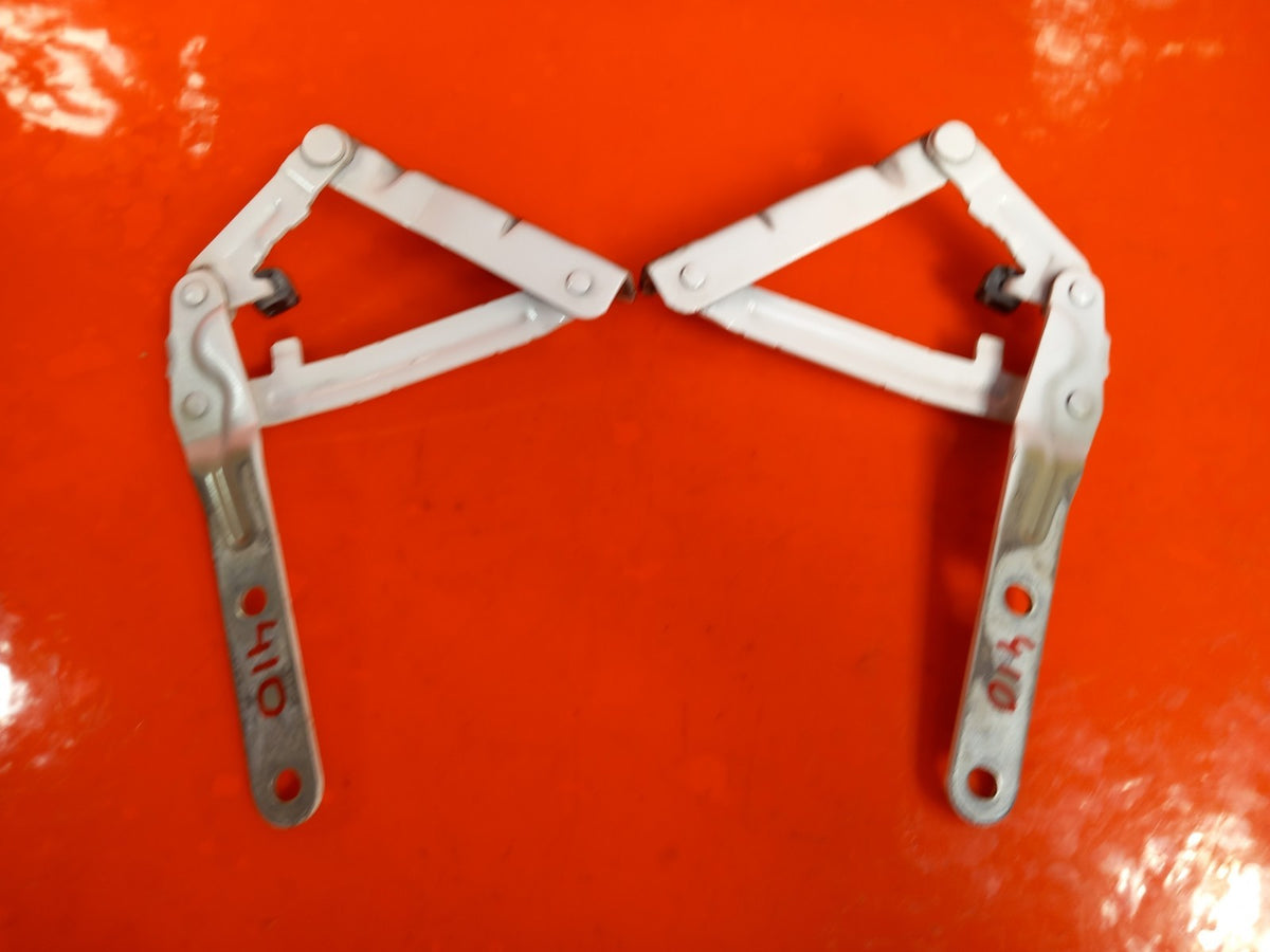 VW Transporter T30 2.0 Diesel 2021 Bonnet Hinges Pair 7E0823301B 7E0823302B A410 - Image 2