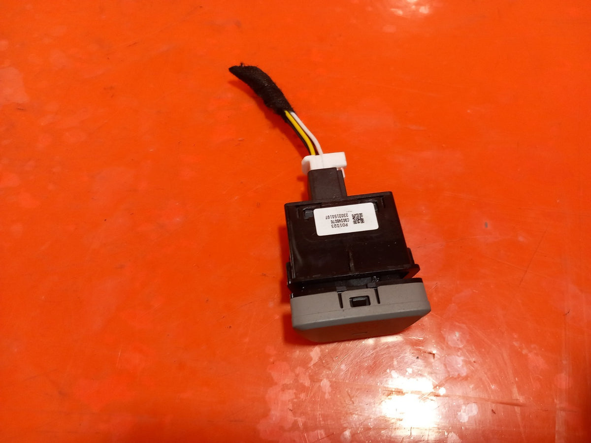 2023 Maxus Deliver 9 SOS Alarm Switch C00246076 Warranty A425 - Image 2