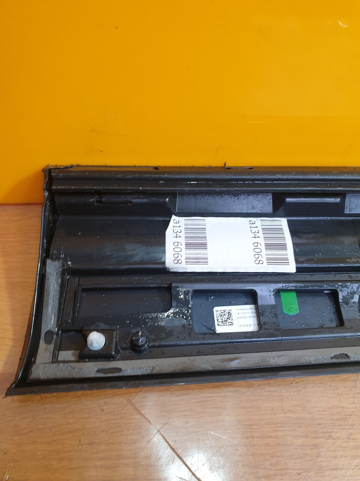 ✅AUDI Q2 S-LINE 1.4 PETROL 2017 FRONT RIGHT DOOR MOLDING GREY 81A853960B A134 - Image 10