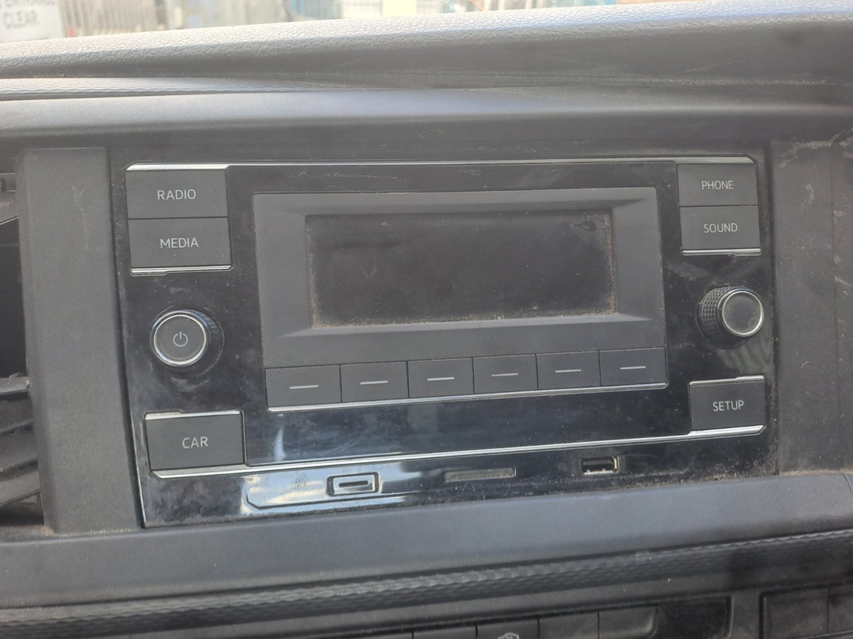 2021 VW Transporter T30 Radio Stereo Head Unit Warranty A410 - Image 1