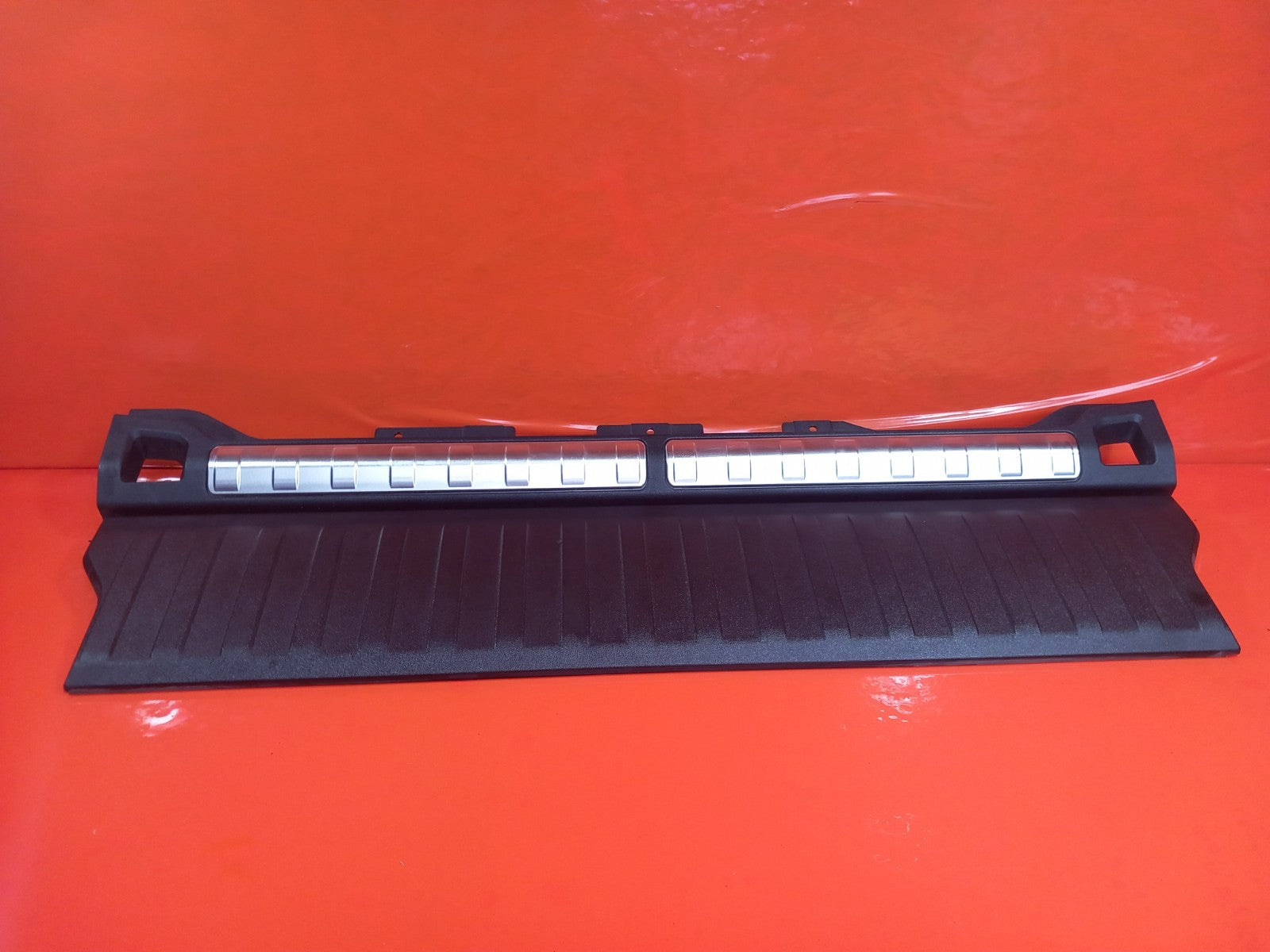 BMW X5 G05 3.0 Petrol 2025 Tailgate Bootlid Cover Trim 7482338 Warranty A398 - Image 2