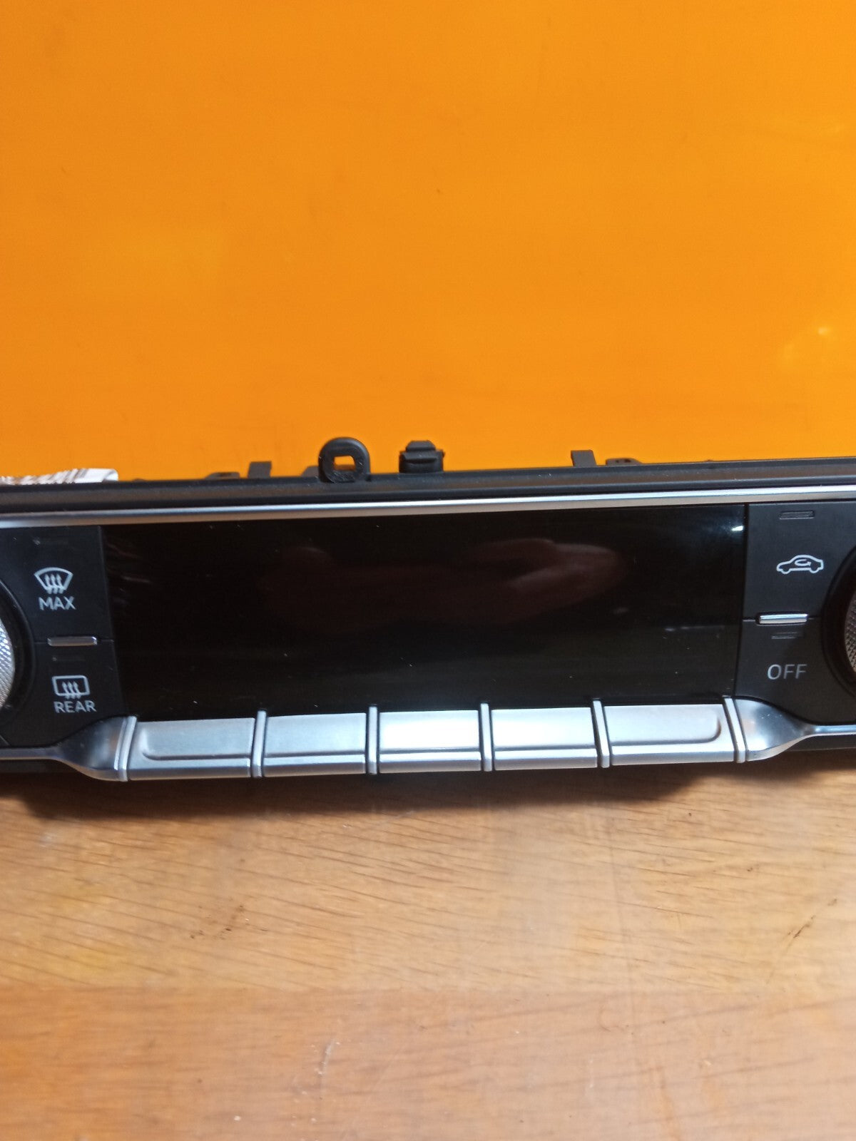 ✅Audi A5 F5 S-Line 2.0 TDI 2016 Heater Climate Control Panel 8W0820043G A142 - Image 4