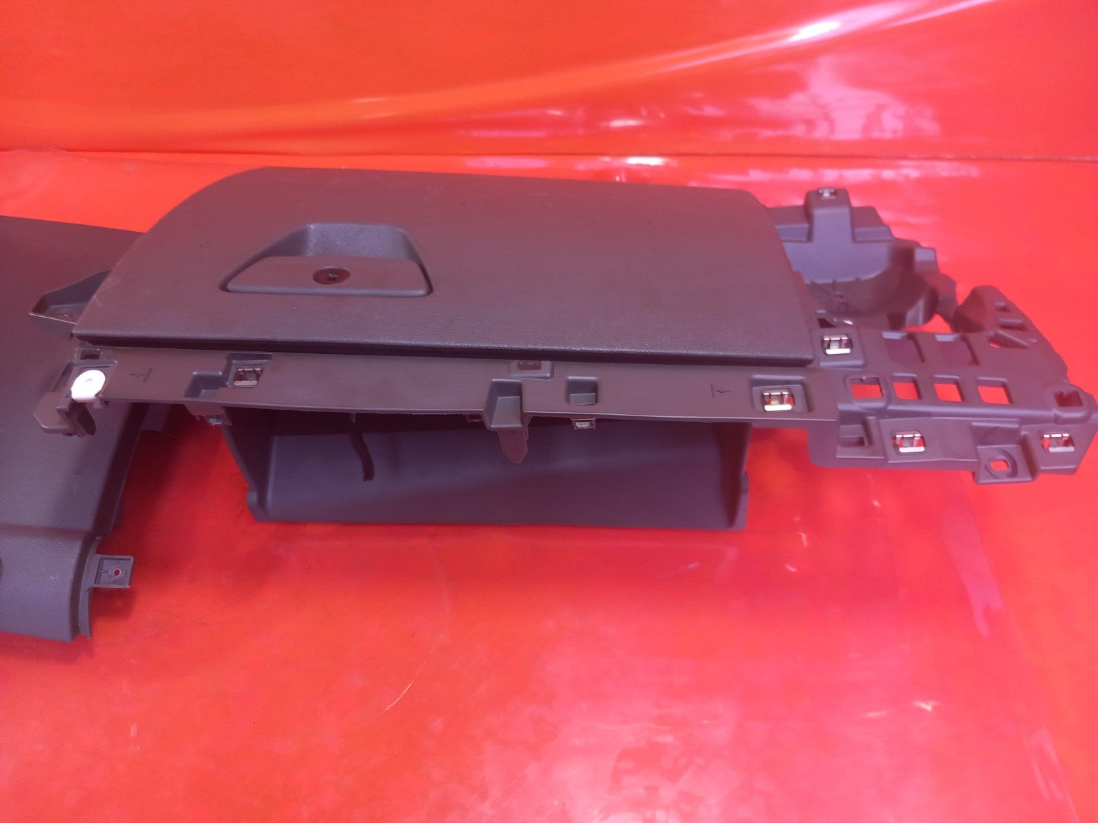 Ford Transit Custom 2.0 Diesel 2019 Dashboard Console Trims Glove Box JK21V04293 - Image 7