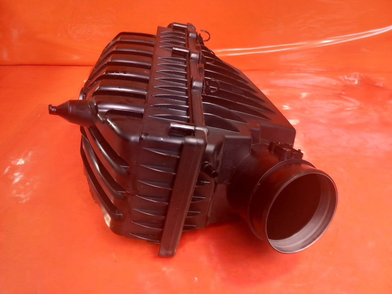 2025 Land Rover Defender L663 Air Filter Box M8B2-9H736-AA Warranty A396 - Image 12