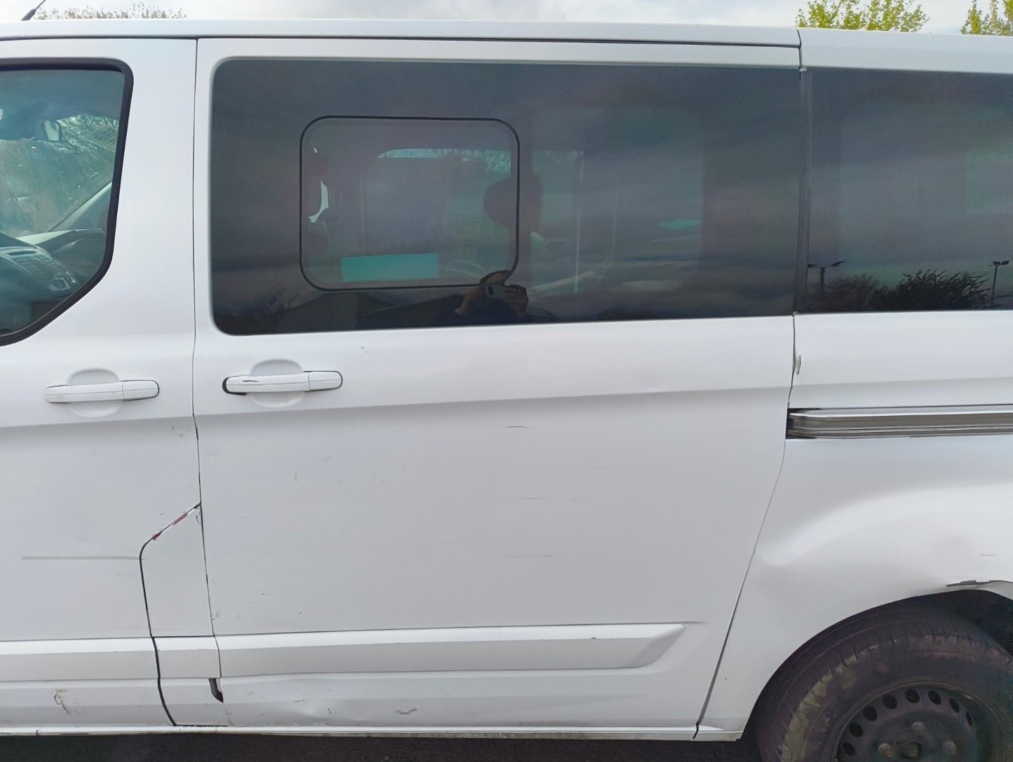 ✅Ford Tourneo Custom 2.2 Diesel 2015 Left Side Sliding Door Bare White Dent A377 - Image 1