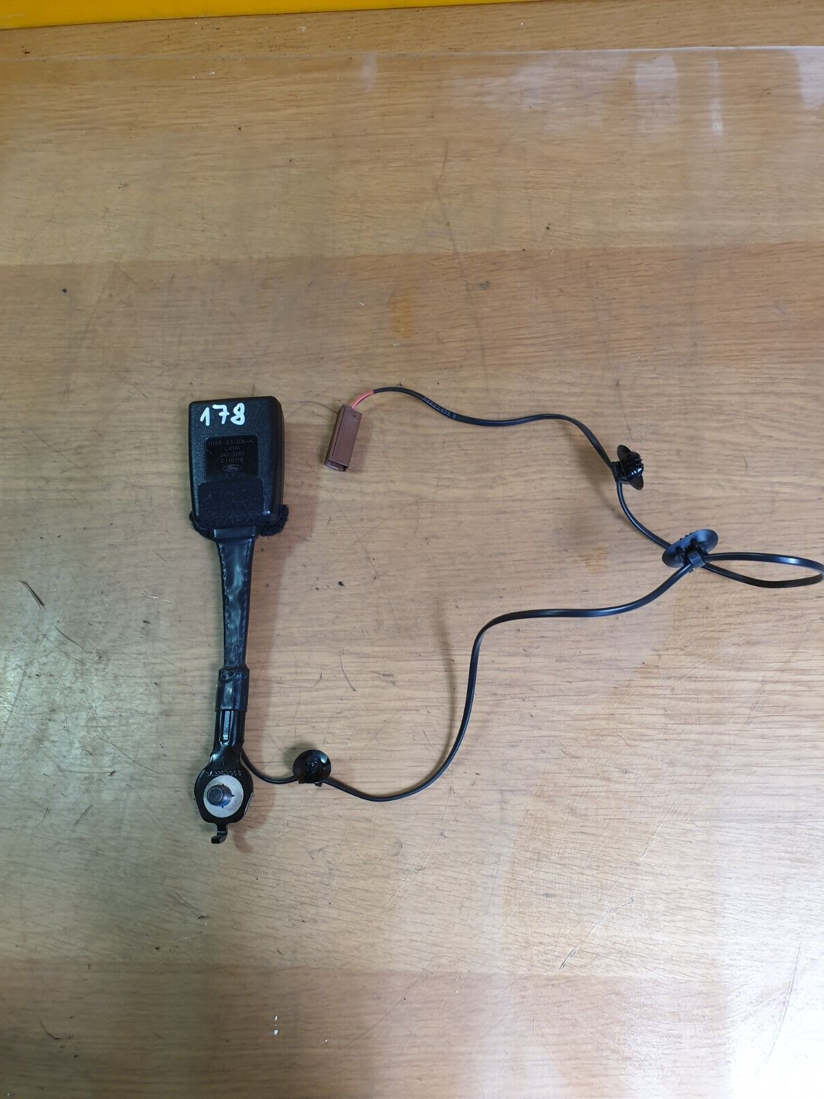 ✅2018 FORD FIESTA MK8 1.0P FRONT LEFT SEAT BELT BUCKLE H1BB-B61208-AC A178 - Image 3