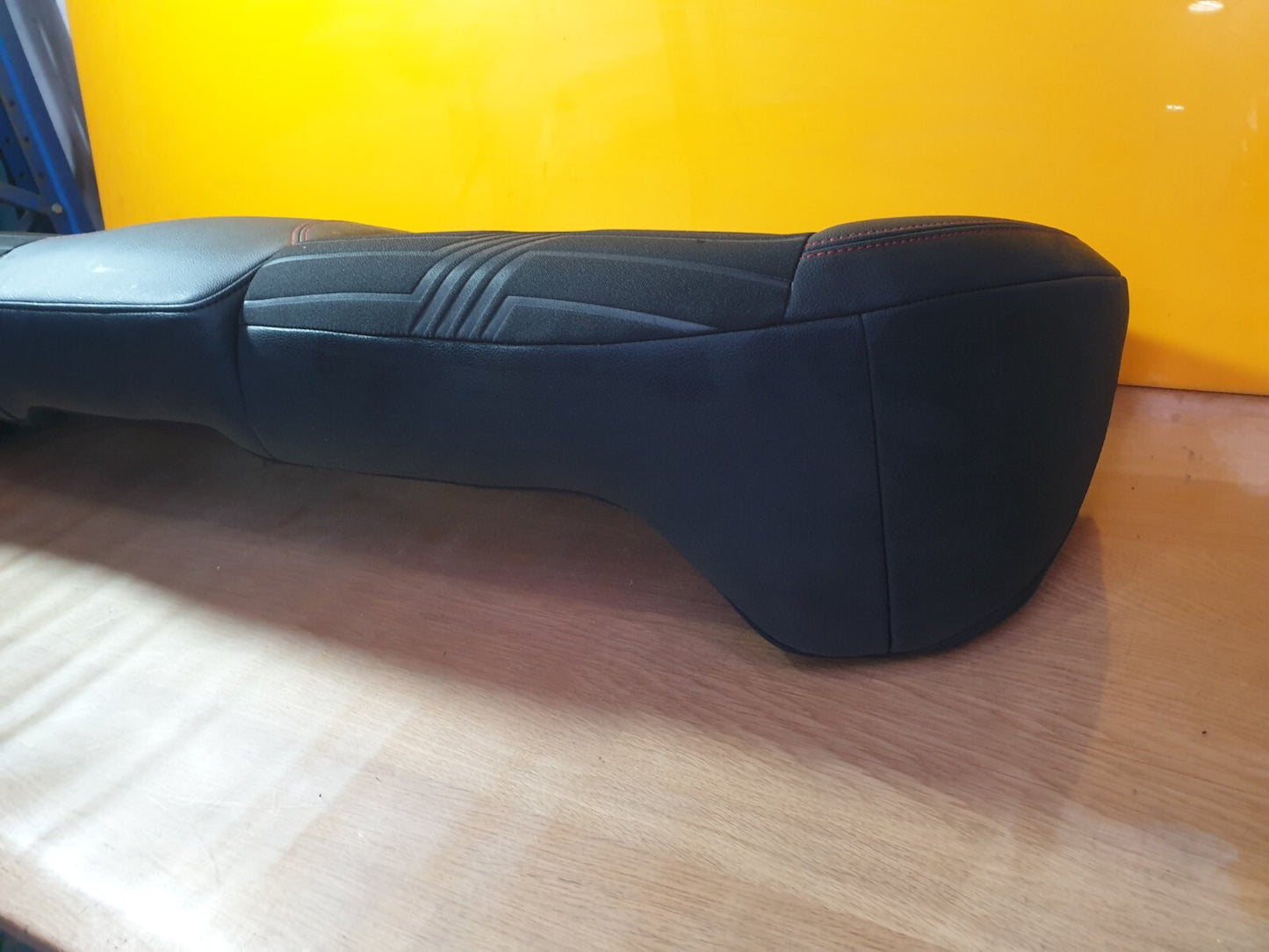 ebay-src:https://i.ebayimg.com/00/s/mtiwmfgxnjaw/z/ibgaaoswnsbmxwpv/$_57.jpg