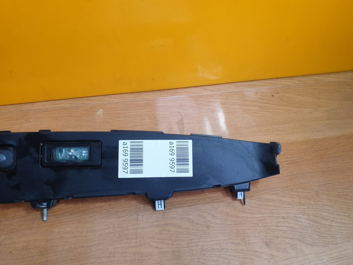 2022 Range Rover Evoque L551 Tailgate Boot Handle Trim K8D2-404C42-A A169 - Image 6