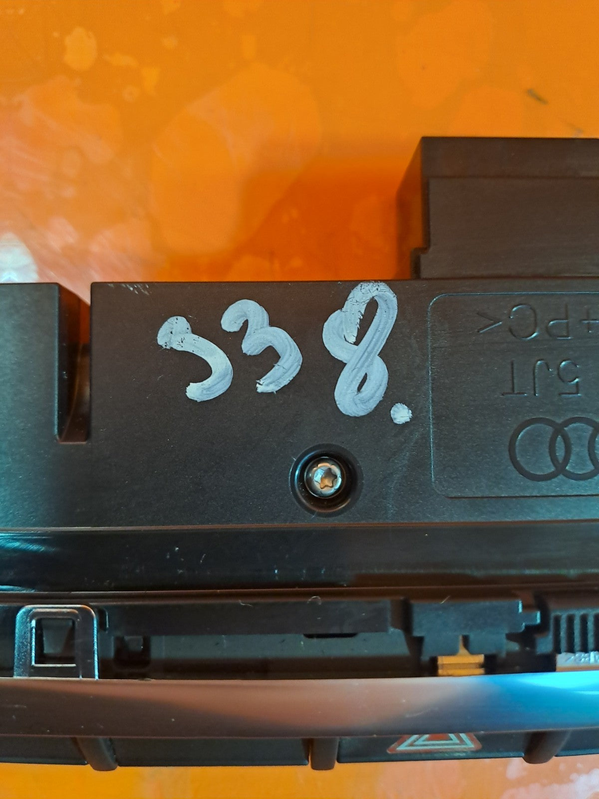 ✅AUDI A3 1.6 DIESEL 2013 HAZARD TRACTION SCREEN SWITCH PANEL 8V0925301AT A338 - Image 6