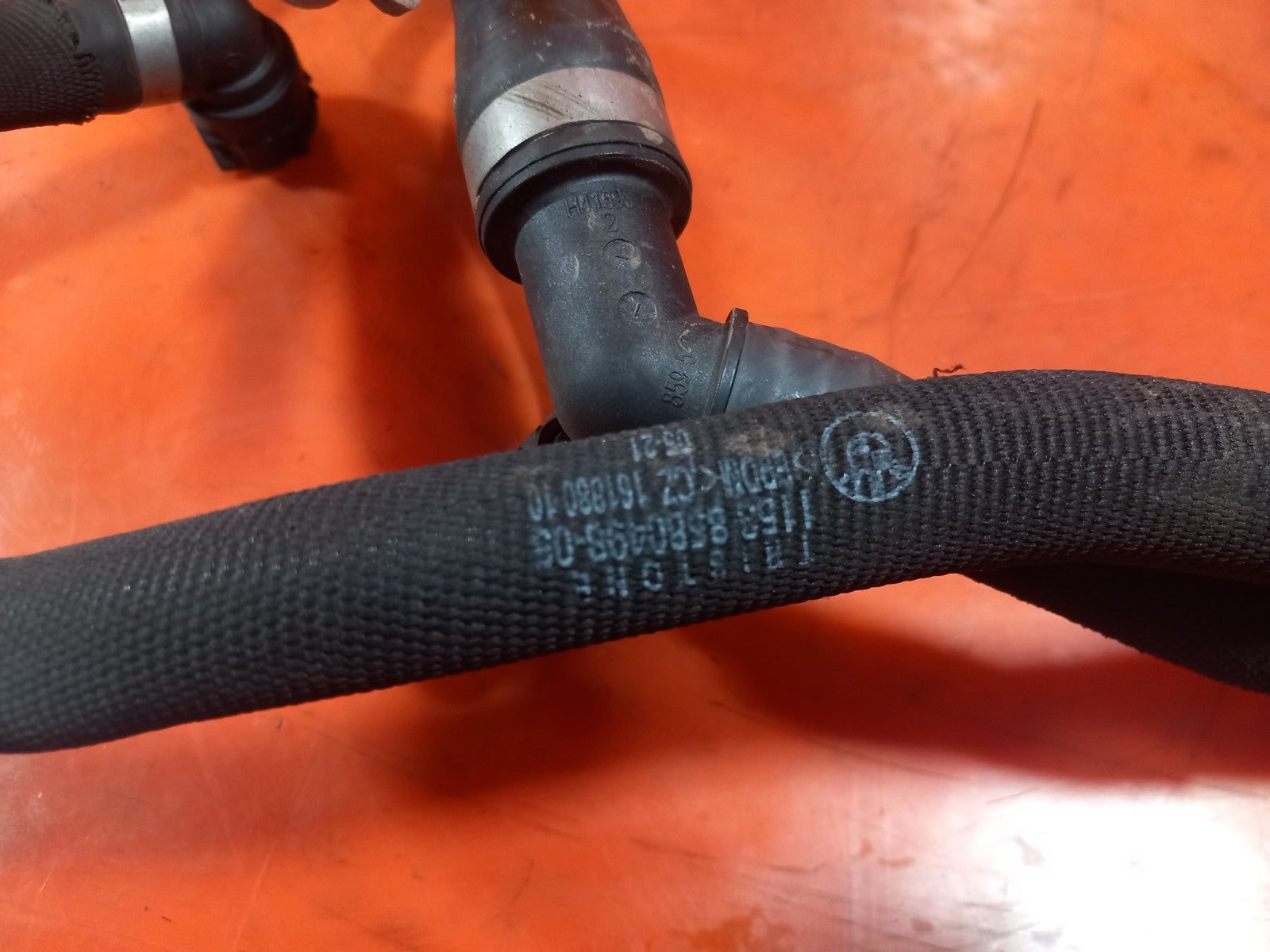 2021 BMW 1 Series F40 Coolant Pipes 8584835 Warranty A365 - Image 8