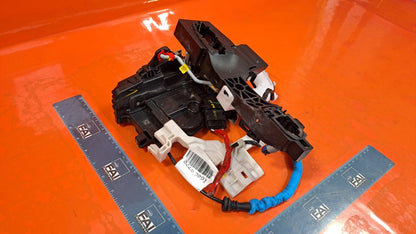 KIA Xceed 4 Isg 1.5 Petrol 2021 FRONT RIGHT DOOR LOCK 81320-J7110 Warranty A228 - Image 8