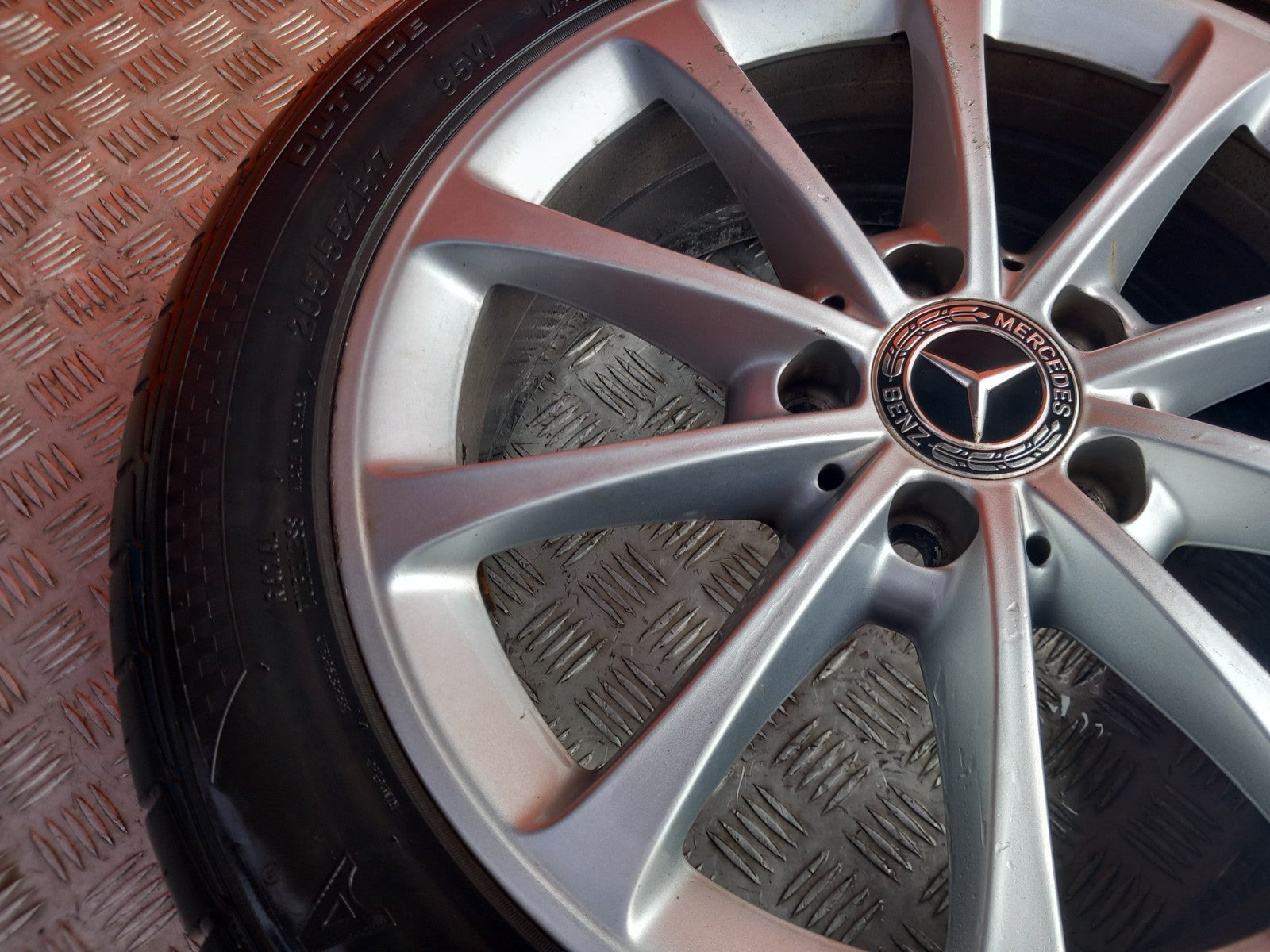 Mercedes A Class W177 Sport 2018 Alloy Wheel w/ Tyre 205/55 R17 A1774010300 - Image 5