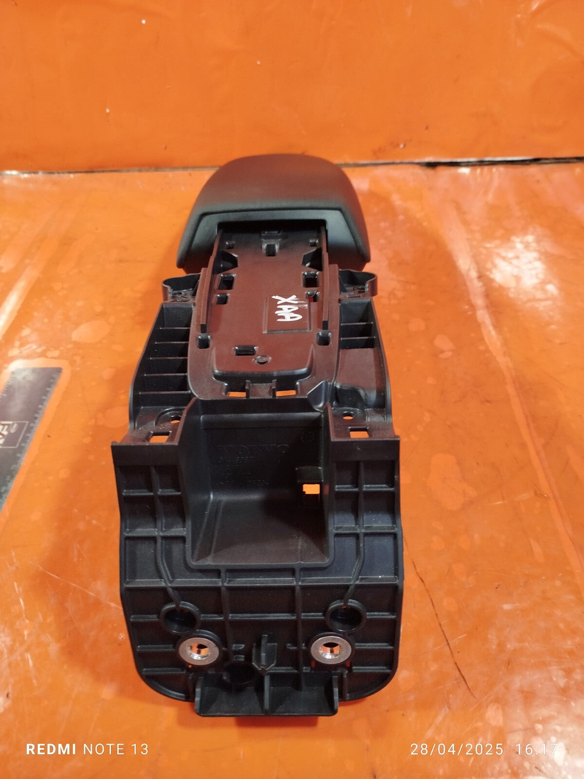 ✅12-16 VOLVO V40 CENTRE CONSOLE LEATHER ARMREST 31448087 + WARRANTY xAA - Image 3