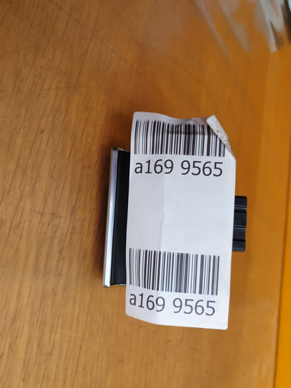 ebay-src:https://i.ebayimg.com/00/s/mtywmfgxmjaw/z/qdkaaoswf1fmk--u/$_57.png