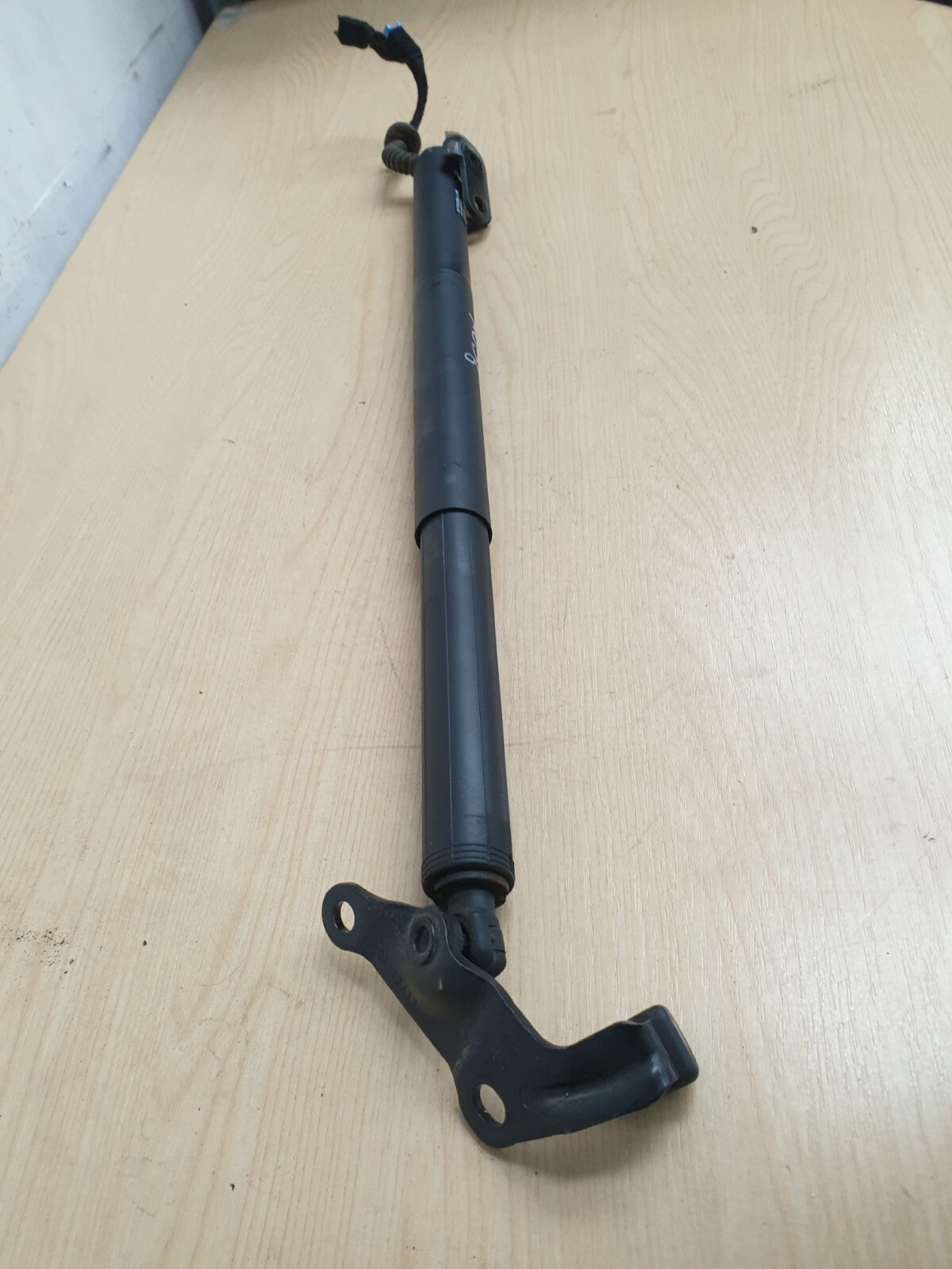 2018 BMW F46 216D 1.5 DIESEL TAILGATE STRUT SHOCK LEFT NEARSIDE 7432771 A036 - Image 8
