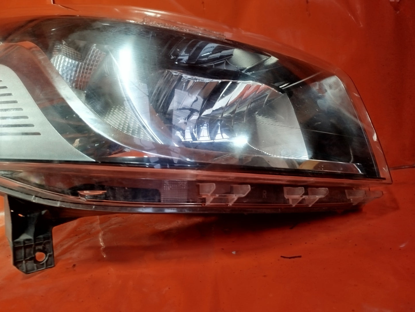 ✅2016 FIAT TALENTO 1.6D FRONT RIGHT HEADLIGHT 260104509R + WARRANTY A253 - Image 3