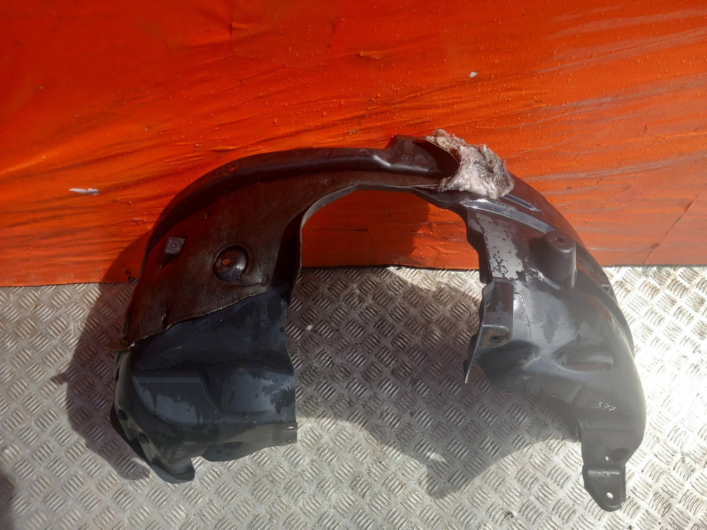 Ford Tourneo Custom 2.2 Diesel 2015 Front Left Wheel Arch Liner FK2116115A A377 - Image 1