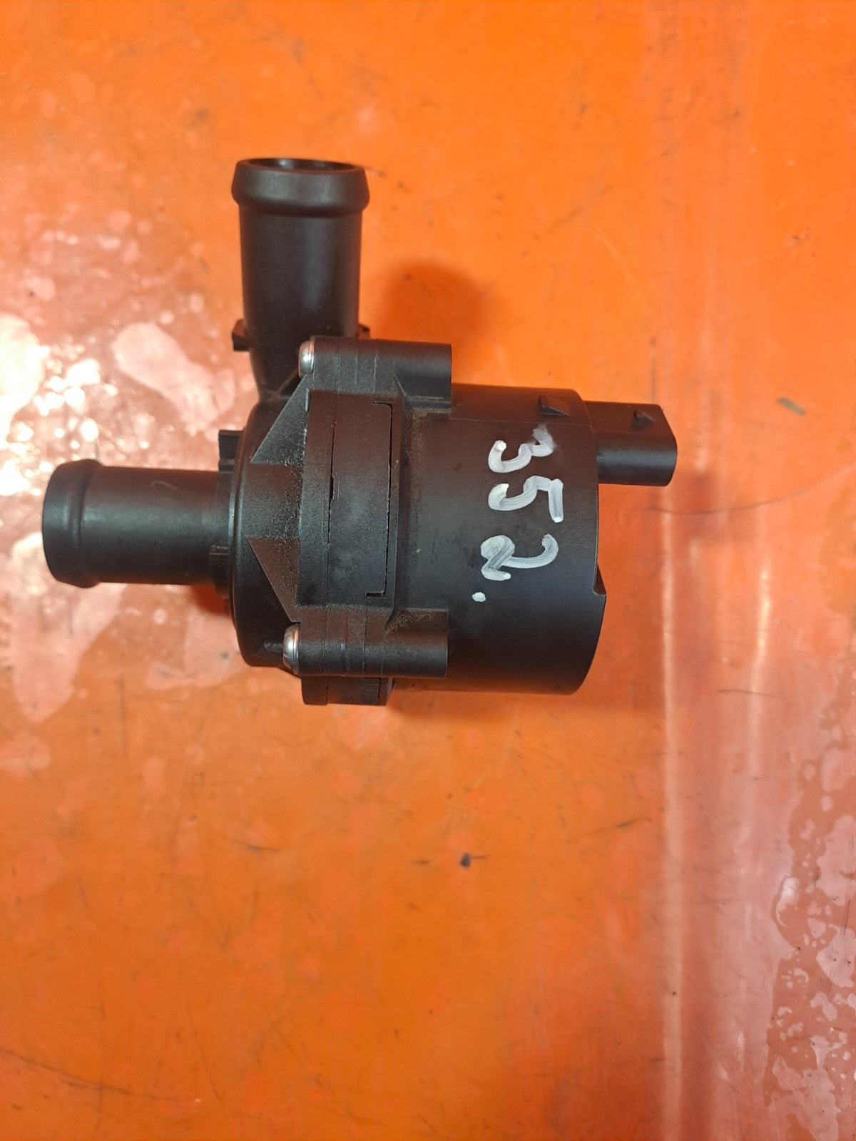 ebay-src:https://i.ebayimg.com/00/s/mtywmfgxmjaw/z/jycaaeswosbpnmxl/$_57.jpg