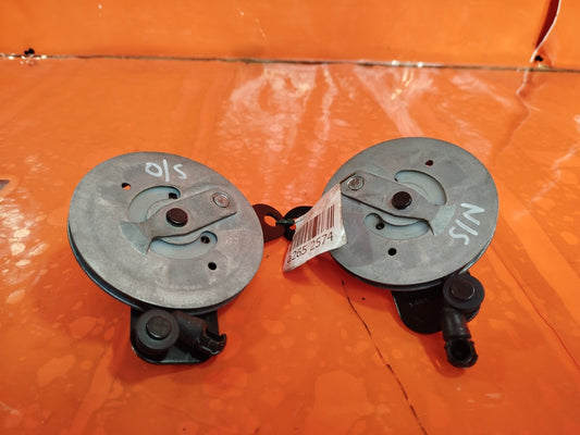 ✅LAND ROVER DISCOVERY 4 L319 2010 TAILGATE TENSIONER CABLE PULLEY PAIR A265 - Image 1