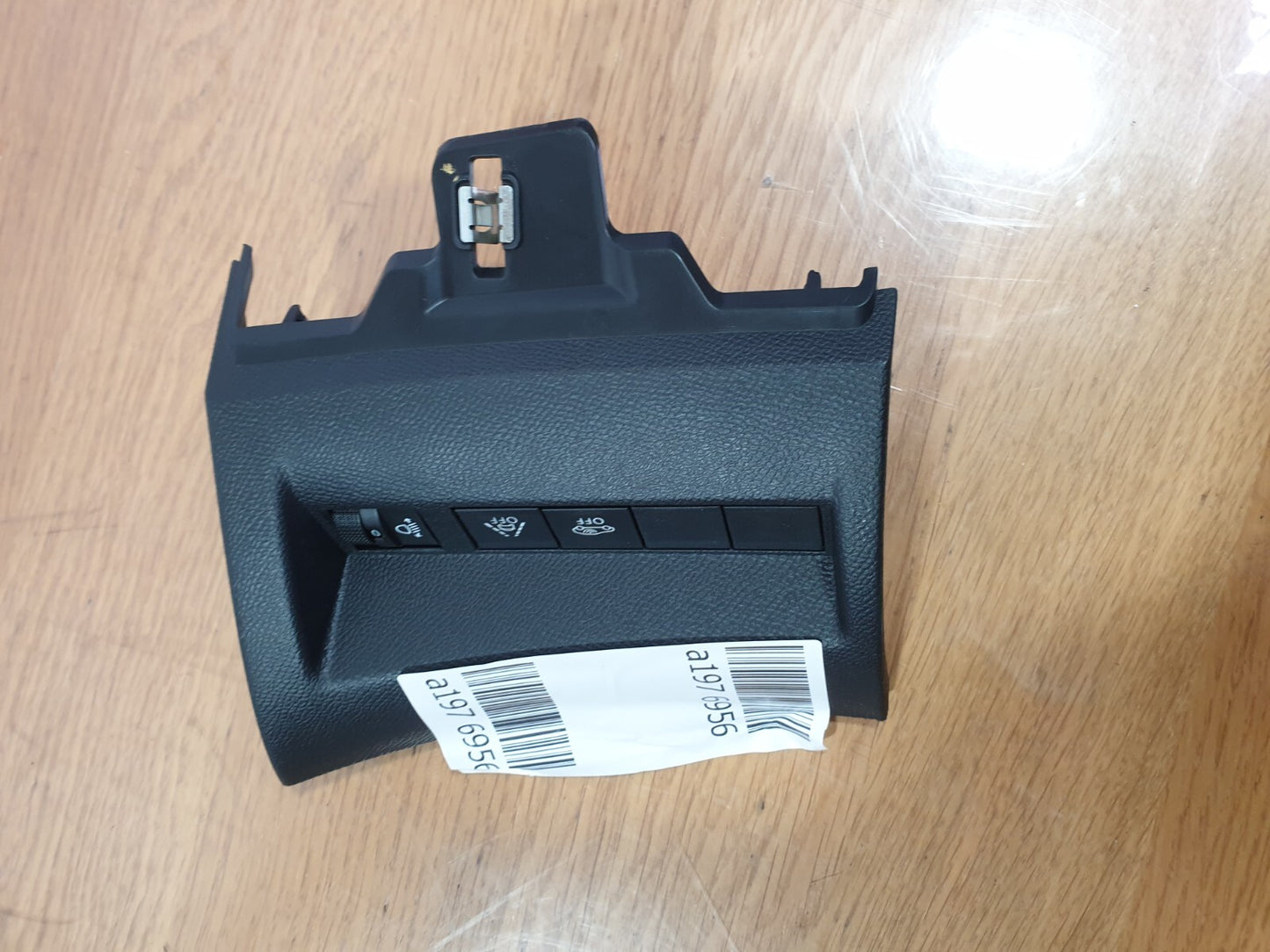 ebay-src:https://i.ebayimg.com/00/s/mtiwmfgxnjaw/z/3xqaaoswv~fm1kws/$_57.jpg