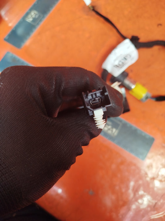 ✅FORD FOCUS MK4 1.5 DIESEL 2018 CENTRE CONSOLE WIRING HARNESS JX6T14B079GNND - Image 2
