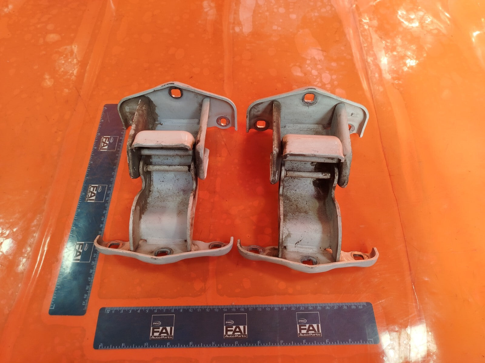 ✅2016 FIAT TALENTO 1.6D PAIR REAR RIGHT DOOR HINGE TOP & BOTTOM + WARRANTY A253 - Image 6