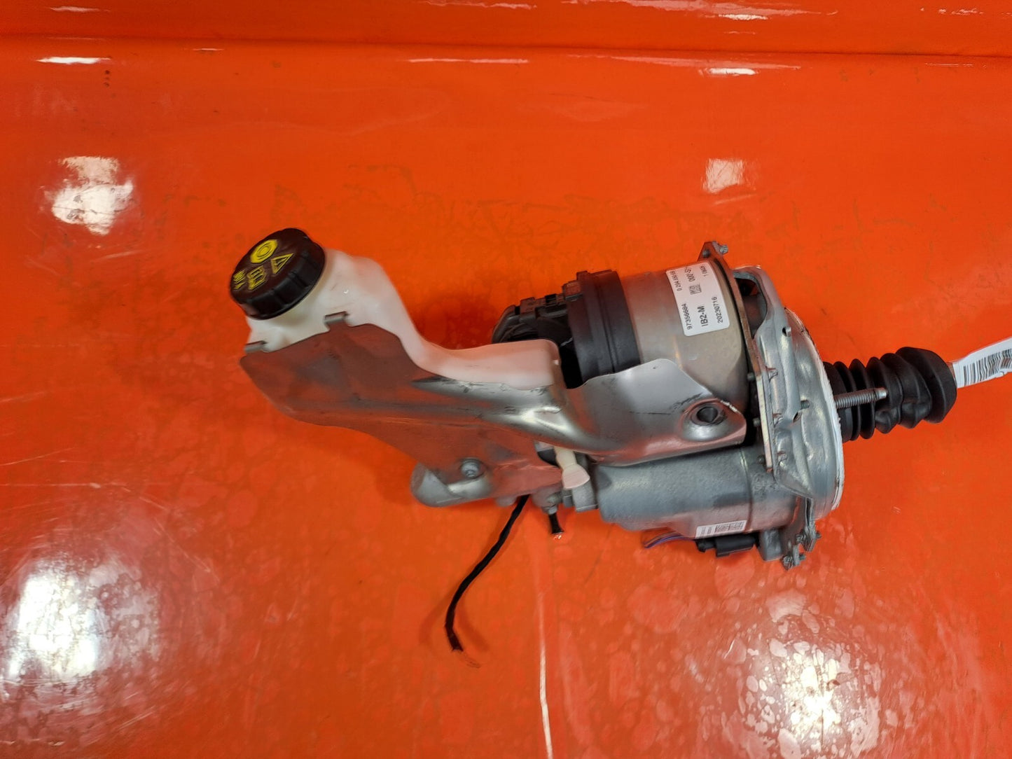 CUPRA LEON VZ2 1.4 PETROL 2023 BRAKE SERVO CYLINDER 5WC614105BA 0204850659 A227 - Image 9
