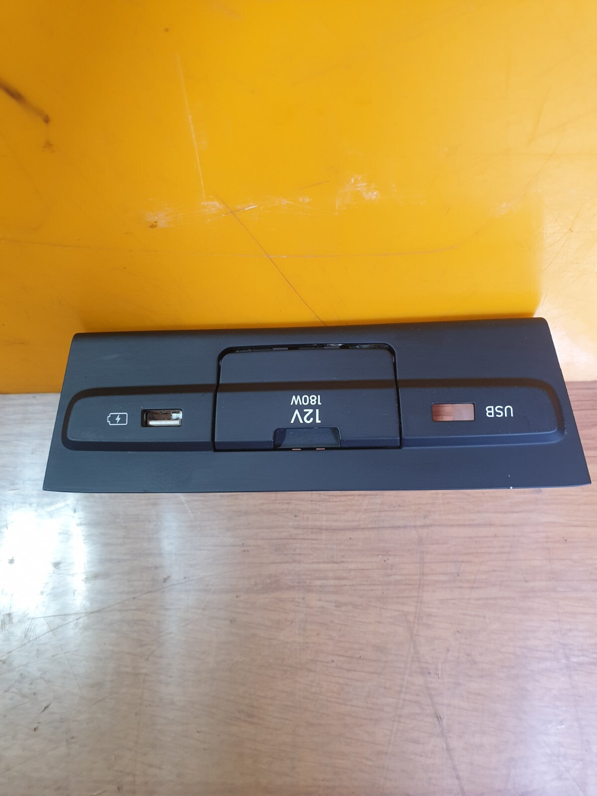 ✅Hyundai I20 N Line 2023 1.0 Petrol AUX USB PORT CHARGE SOCKET Warranty A199 - Image 2